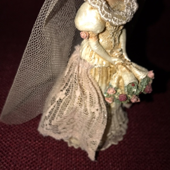 Vintage Ornament Collection Victorian Louis Nichole Bride with Bouquet - Picture 6 of 9